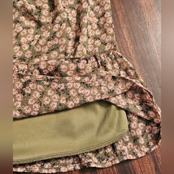 Trixxi Green Floral Puff Sleeve Tiered Smocked Mini Dress Cottagecore M EUC - Picture 13 of 13